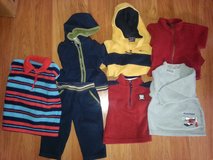 8 Pc 12-18 Mo  Fleece & Hoodies Lot 30 in Glendale Heights, Illinois